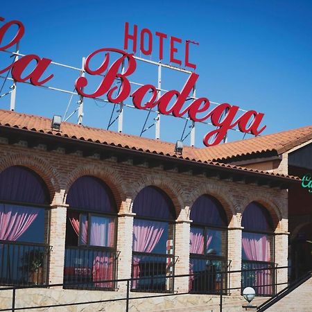 Hotel La Bodega Ла-Альмунья-де-Донья-Година Экстерьер фото