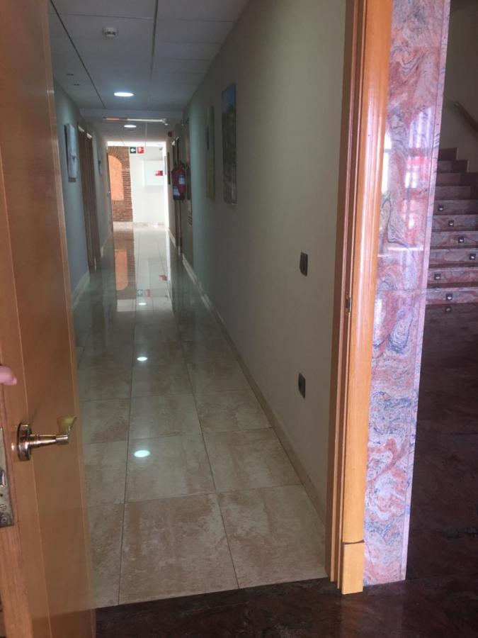 Hotel La Bodega Ла-Альмунья-де-Донья-Година Экстерьер фото